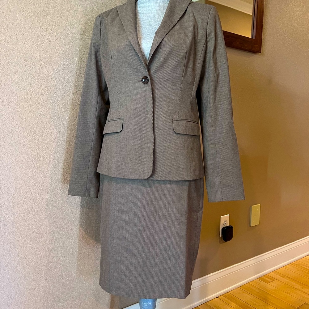 Ann Taylor Brown & Khaki Pinstripe Skirt Suit (2 Pieces)